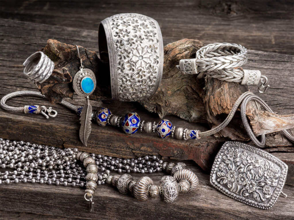Finding its Origins in Jewellery Making: The History of Silver Chain