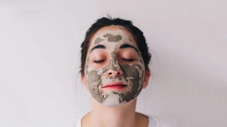 How Do Sheet Masks Work: Understanding the Effects of Your Skincare